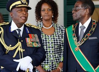Chihuri and Mugabe 520x381 1