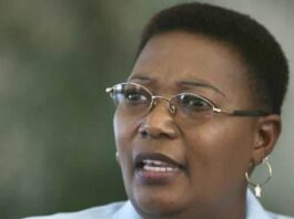 Deposed MDC-T leader Thokozani Khupe has announced that she has tested positive for COVID-19 a few days after losing her post to Douglas Mwonzora in a controversial election on Sunday