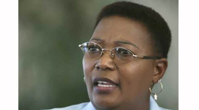 Deposed MDC-T leader Thokozani Khupe has announced that she has tested positive for COVID-19 a few days after losing her post to Douglas Mwonzora in a controversial election on Sunday