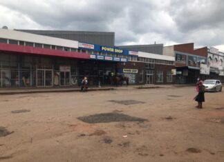 The ZRP has deployed more details including the Mounted Unit to enforce Level 4 National Lockdown regulations with some shops being forced to close on Friday afternoon