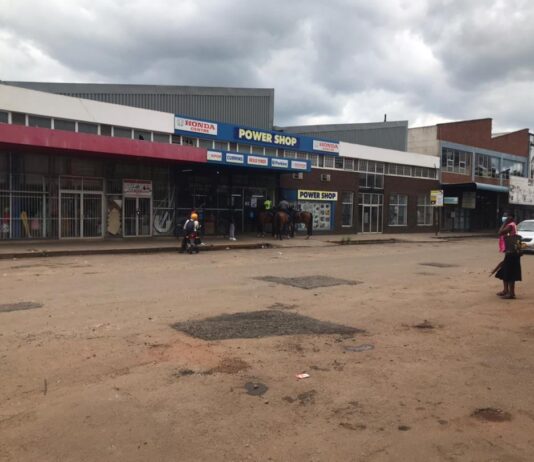 The ZRP has deployed more details including the Mounted Unit to enforce Level 4 National Lockdown regulations with some shops being forced to close on Friday afternoon