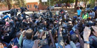 Zimbabwean journalists were facing possible arrest at police checkpoints for using expired accreditation cards during the national lockdown