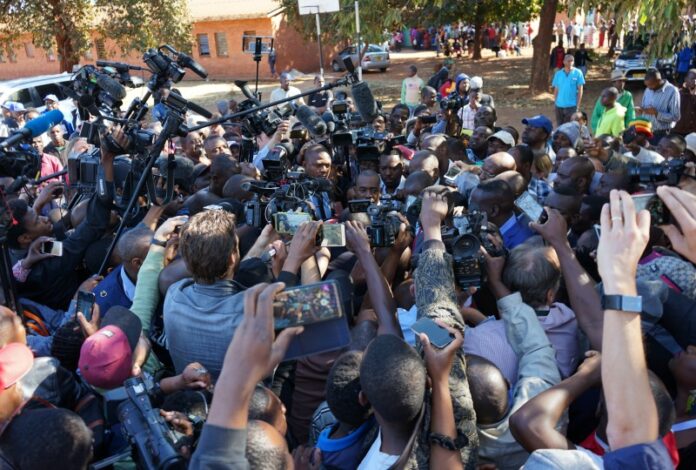 Zimbabwean journalists Zimbabwean journalists were facing possible arrest at police checkpoints for using expired accreditation cards during the national lockdown