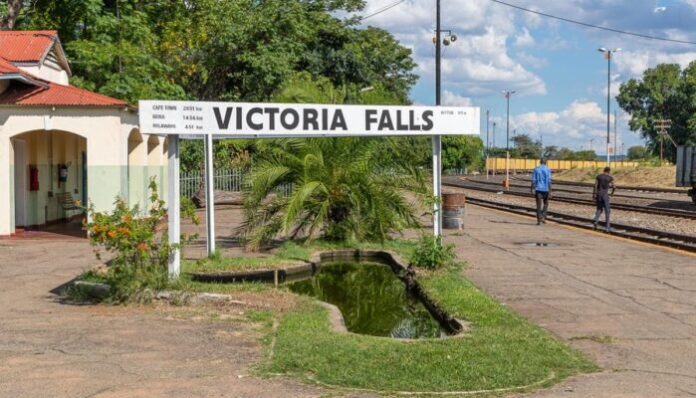Victoria Falls 700x400 1