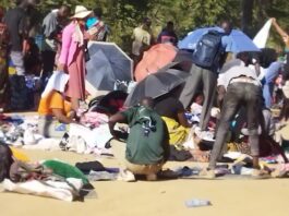 A typical market day in Chirundu attracts hundreds of Zimbabweans and Zambians who buy and sell second hand clothes and other items such as vegetables. It is, however, of major concern that all the people at these markets and some held in rural areas take no preventive measures against contracting or spreading the Coronavirus