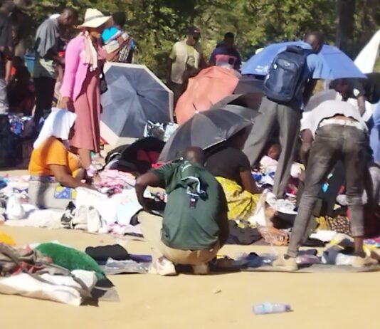A typical market day in Chirundu attracts hundreds of Zimbabweans and Zambians who buy and sell second hand clothes and other items such as vegetables. It is, however, of major concern that all the people at these markets and some held in rural areas take no preventive measures against contracting or spreading the Coronavirus
