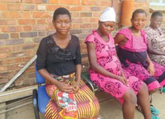 pregnant women pose